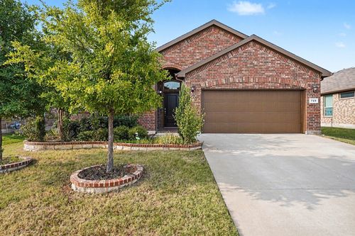 729 Rebecca Ln, Saginaw, TX, 76131-3026 | Card Image