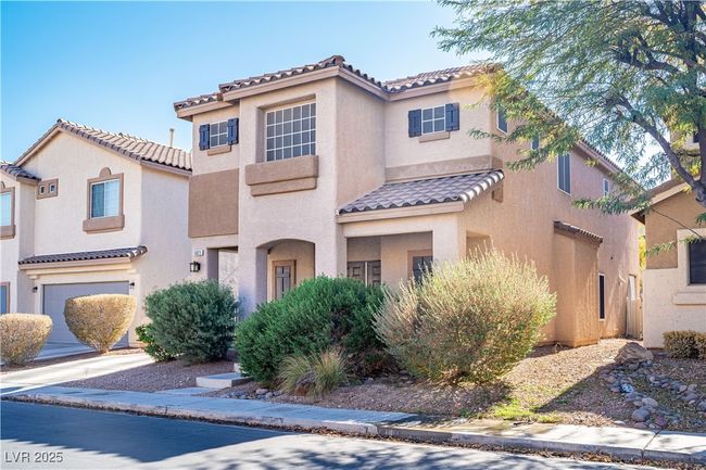 5023 Tunnel Falls Dr, House other with 3 bedrooms, 3 bathrooms and null parking in Las Vegas NV | Image 5