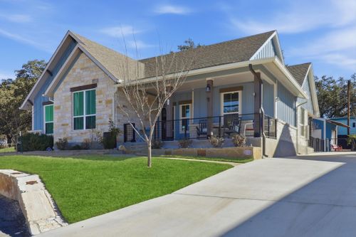 127 Hidden Oaks Dr, Kingsland, TX, 78639-3776 | Card Image