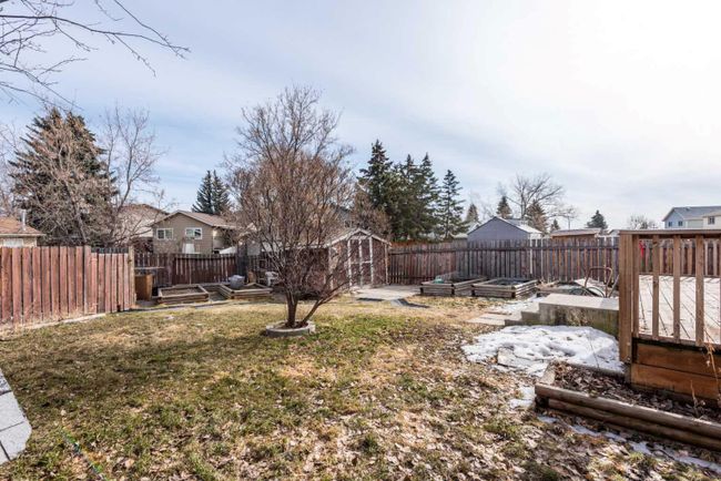 24 Erin Croft Green Se, Home with 3 bedrooms, 1 bathrooms and 2 parking in Calgary AB | Image 31
