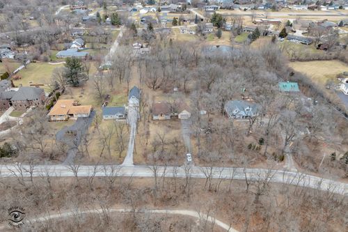 910 Oldfield Rd, Downers Grove, IL, 60516-5140 | Card Image