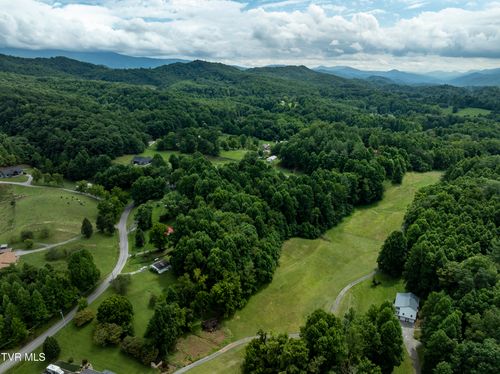 Tbd Arrowhead Circle, Unicoi, TN, 37692 | Card Image