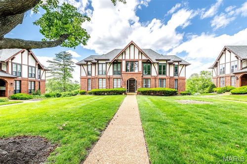 2-923 Claytonbrook Dr, Ballwin, MO, 63011-1566 | Card Image