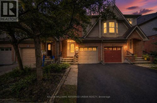 19 Evelyn Buck Lane, Aurora, ON, L4G7H9 | Card Image