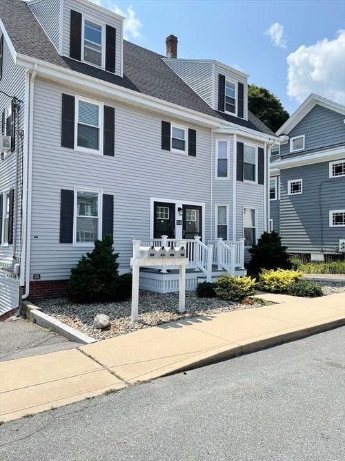 1r-20 Lafayette Rd, Ipswich, MA, 01938-1820 | Card Image