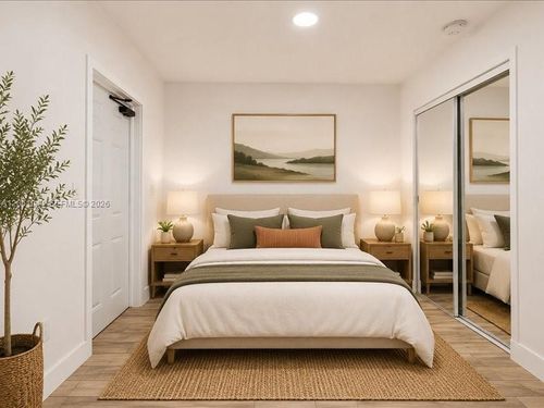 1-1000 7th St, MIAMI BEACH, FL, 33139-5995 | Card Image