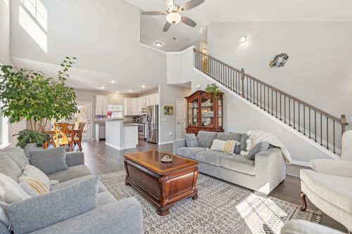 10011 Wendy Way, Lyles, TN, 37098-2816 | Card Image