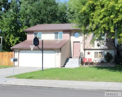 863 Coachman Dr, Idaho Falls, ID, 83402-2492 | Card Image