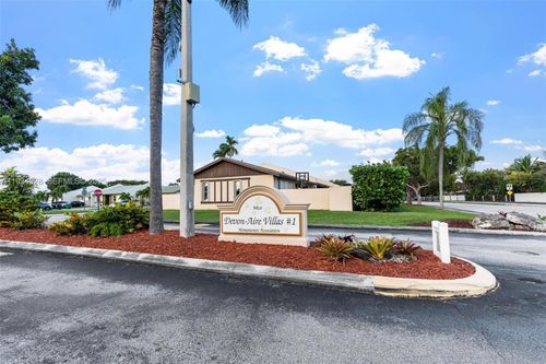 10955 Sw 122nd Pl, Miami, FL, 33186-3725 | Card Image