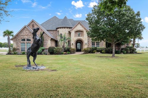 160 Steel Dust Dr, Red Oak, TX, 75154-5441 | Card Image