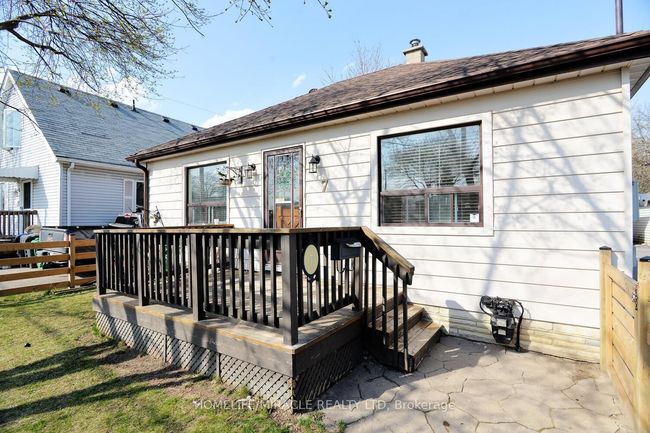 7 Sophia St, House other with 3 bedrooms, 2 bathrooms and 4 parking in Brampton ON | Image 7