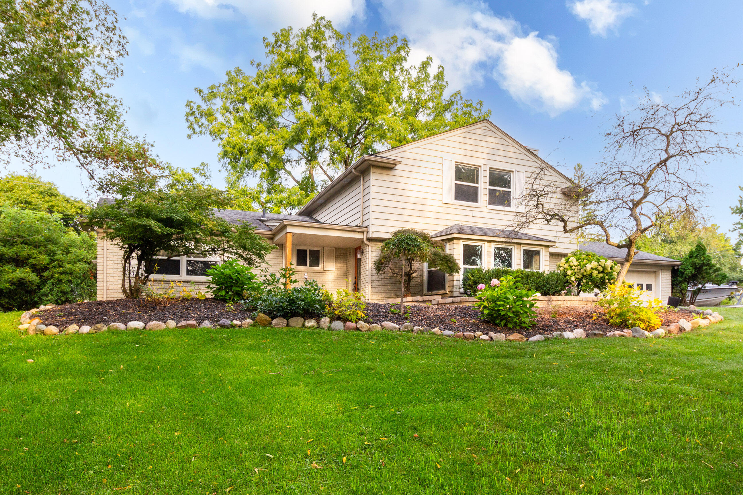 Northumberland Dr, Rochester Hills, MI 48309