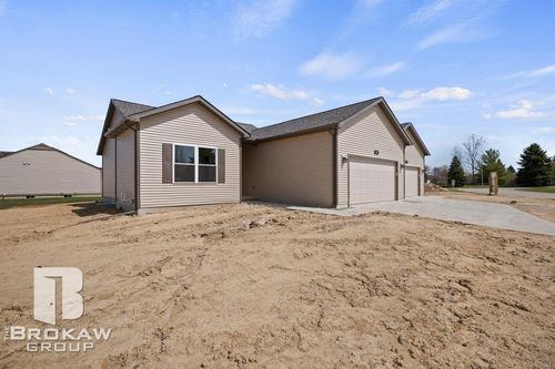3369 Meadowridge Ct, Davison, MI, 48423-8451 | Card Image