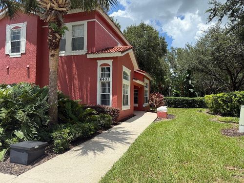 8401 Crystal Cove Loop, KISSIMMEE, FL, 34747-3009 | Card Image