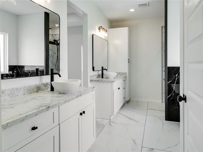 820 Angus Trl, House other with 5 bedrooms, 4 bathrooms and 2 parking in Angleton TX | Image 34