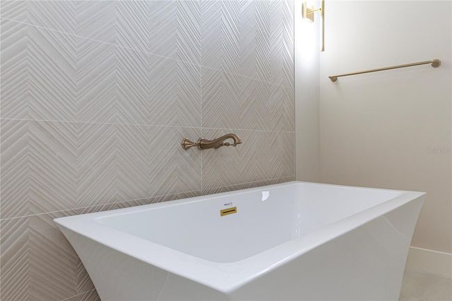 1808 W Erna Dr, House other with 4 bedrooms, 3 bathrooms and null parking in TAMPA FL | Image 54