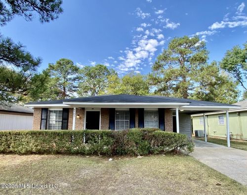 6507 Lake Forest Dr, Jackson, MS, 39213-3915 | Card Image