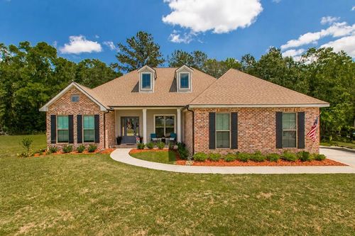 607 Deason Dr, Picayune, MS, 39466-3941 | Card Image