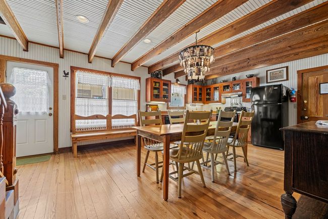 202 S Bowie St, Home with 5 bedrooms, 6 bathrooms and 1 parking in Fredericksburg TX | Image 10