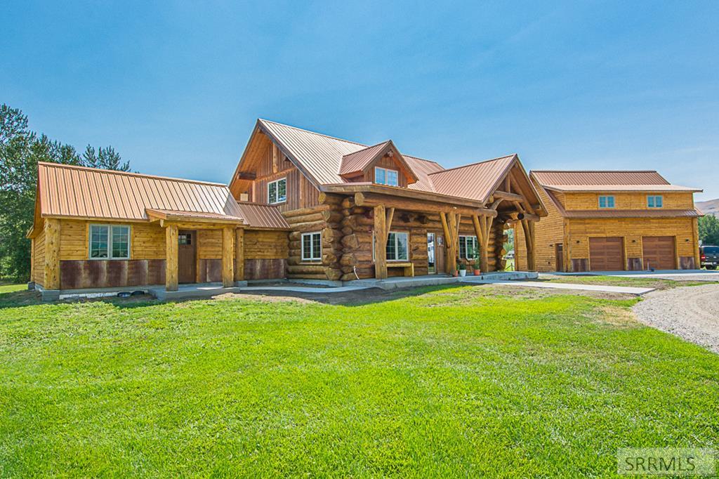 Fife Ln, Salmon, ID 83467