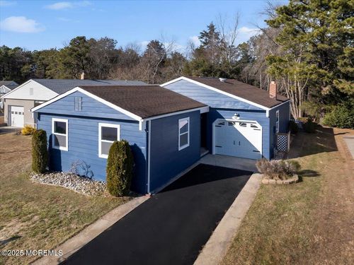 52 Santiago Ct, Toms River, NJ, 08757-6405 | Card Image