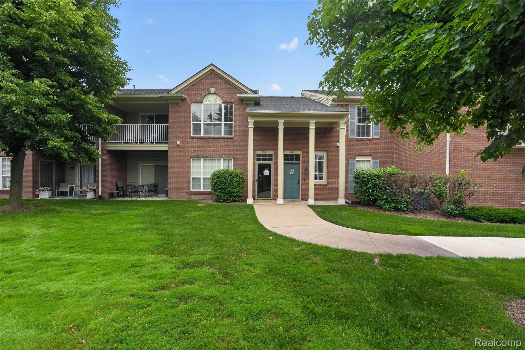 Residential in Commerce Charter Township 2