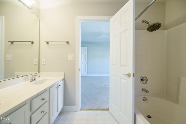 019_ Owner Bath | Image 19