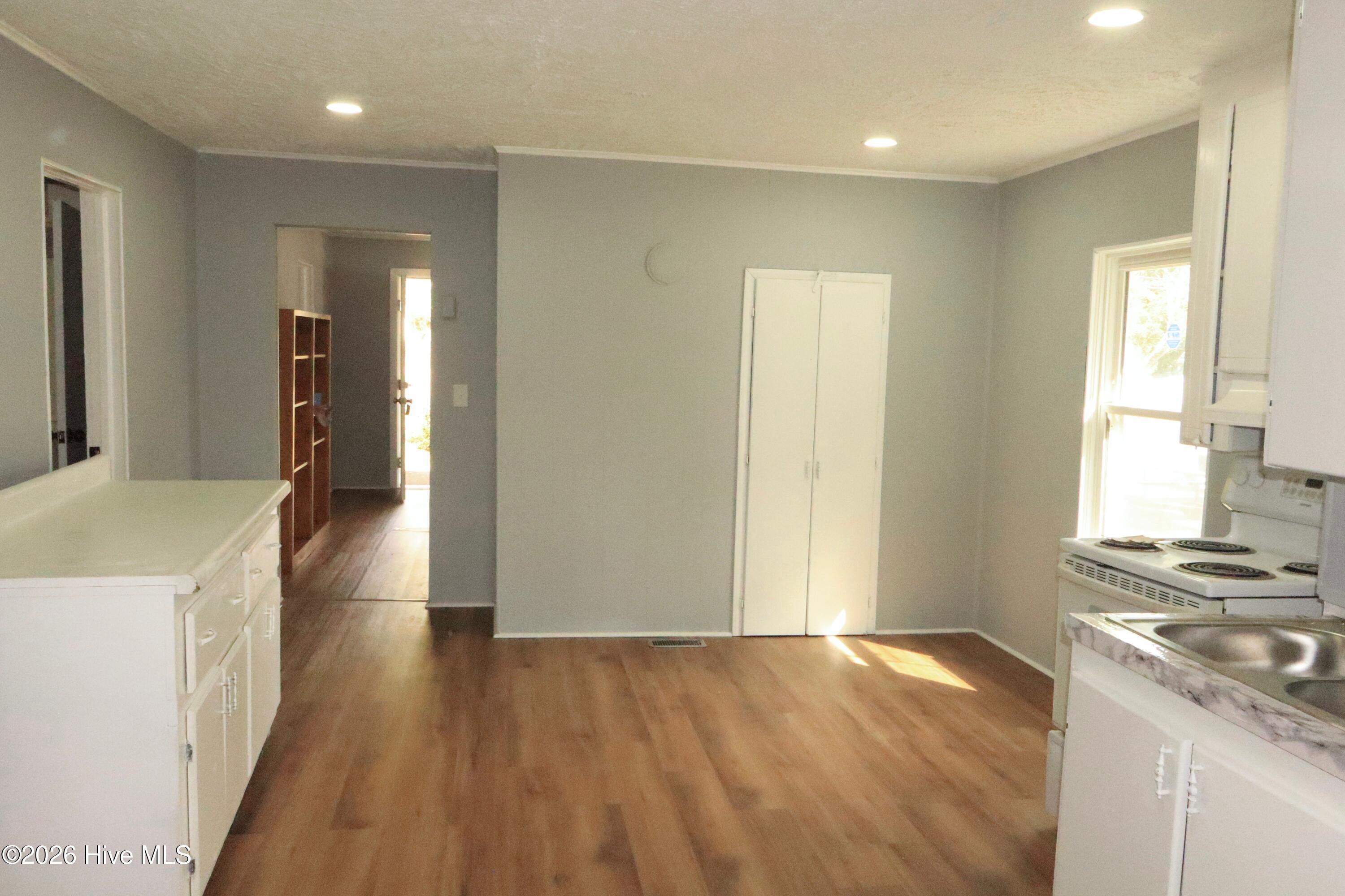 Residential in Laurel Hill 4