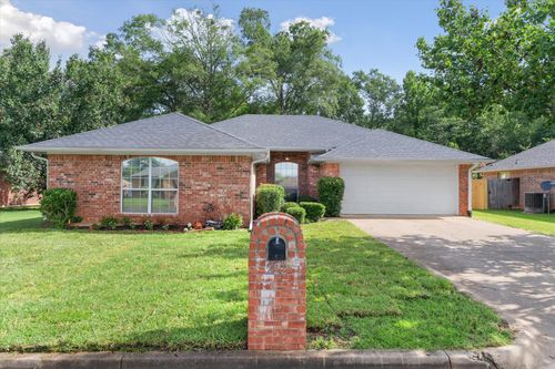 222 Amanda Court, Whitehouse, TX, 75791 | Card Image