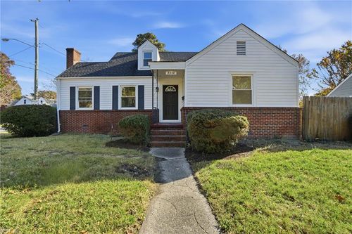 8238 Chesapeake Blvd, Norfolk, VA, 23518-2736 | Card Image