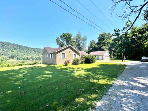 12 River Rd, Vanceburg, KY, 41179-7911 | Card Image