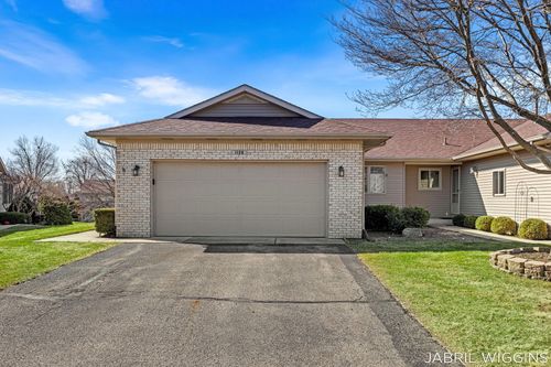 1120 Amber Ridge Dr, Byron Center, MI, 49315-9001 | Card Image