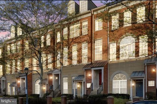 1881 Crescent Park Dr, RESTON, VA, 20190-3279 | Card Image
