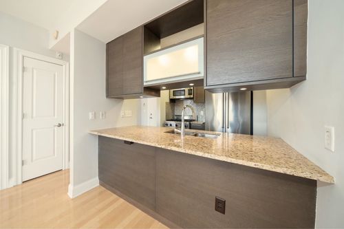 704-10 Regent St, Jersey City, NJ, 07302-7327 | Card Image