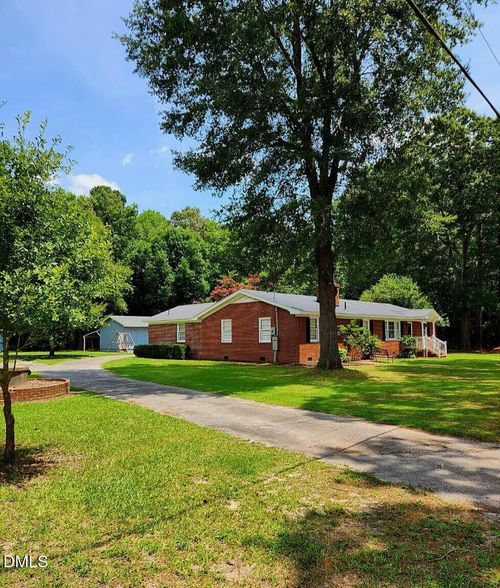 121 Old Moore Rd, Selma, NC, 27576-6333 | Card Image
