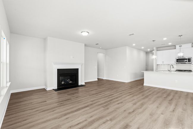 Open Floor Plan | Image 30