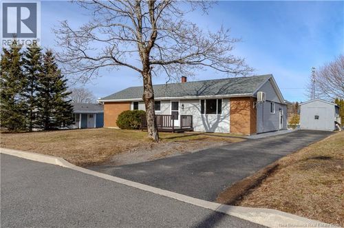 310 River Hill Dr, Saint John, NB, E2M4T7 | Card Image
