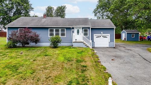 105 Amesbury St, Dracut, MA, 01826-5607 | Card Image