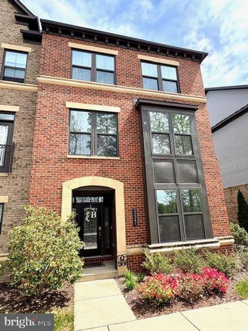 22341 Trailview Crossing Ter, ASHBURN, VA, 20148-7371 | Card Image