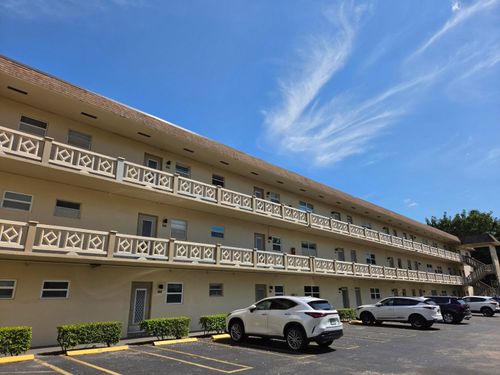 3400 Nw 48th Ave, Lauderdale Lakes, FL, 33319-5473 | Card Image