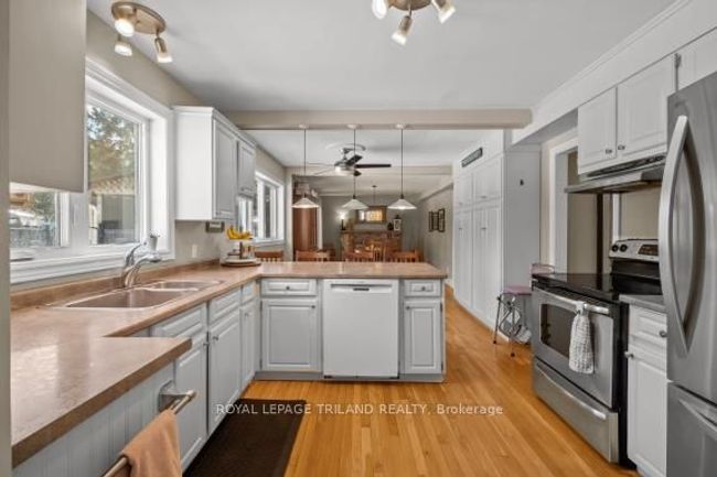 21 Sherwood Cres, House other with 5 bedrooms, 3 bathrooms and 6 parking in Exeter ON | Image 17