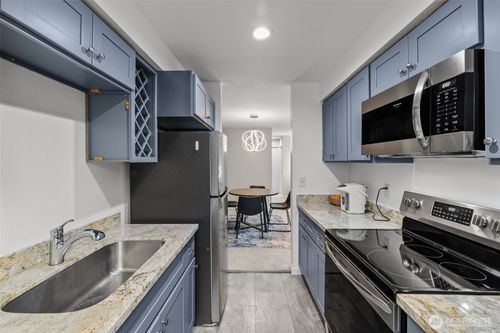 apt-101-21925 7th Ave S, Des Moines, WA, 98198-6165 | Card Image