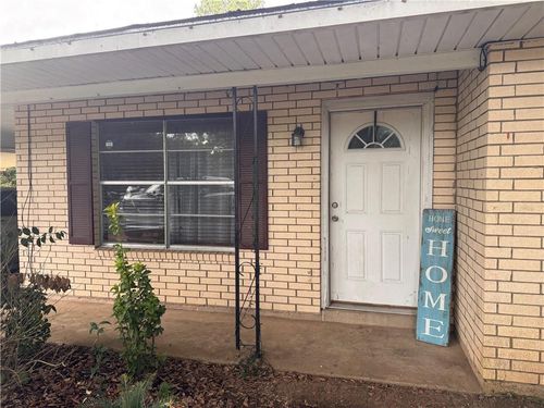 301 Oak St, Marksville, LA, 71351-2218 | Card Image