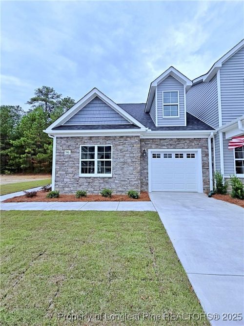 946 Kensington Park Rd, Fayetteville, NC, 28311-3002 | Card Image