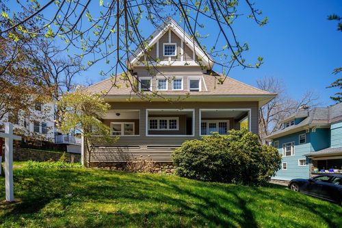 4 Chamberlain Pkwy, Worcester, MA, 01602-2508 | Card Image