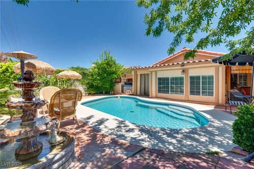 3877 Platis Cir, Las Vegas, NV, 89103-2307 | Card Image
