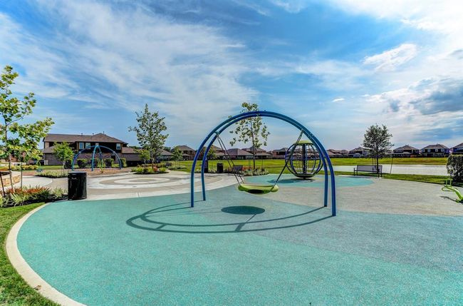 The Recreational Park and Splash Pad are now open in the neighborhood | Image 43