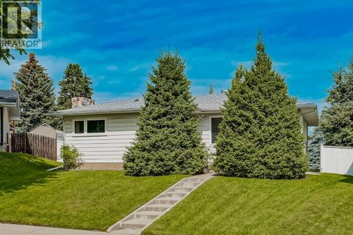 7419 Huntertown Cres Nw, Calgary, AB, T2K4K3 | Card Image