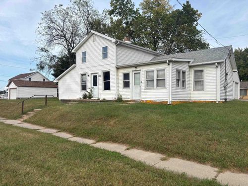 900 2nd Ave Ne, Independence, IA, 50644-1208 | Card Image
