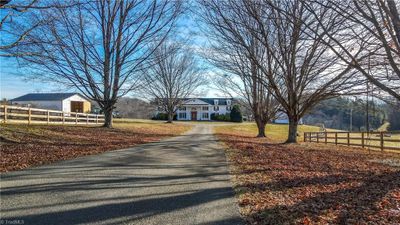 Tree lined Circular Drive | Image 2